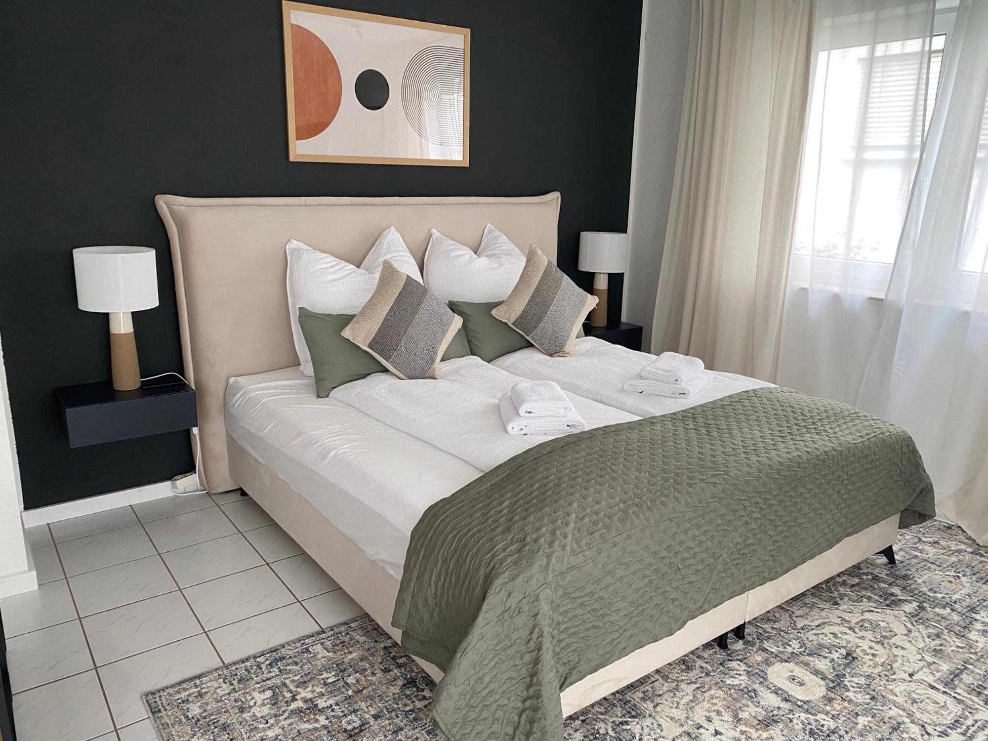 Moderne Wohnung Mit Terrasse & Parkplatz; Naehe Bwzk & Amazon Кобленц Экстерьер фото